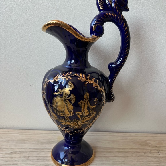 Vintage pitcher/ flower vase - Picture 1 of 9